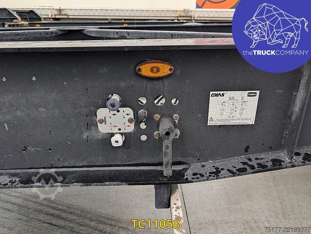 Containervervoer Turbos Hoet Tank chassis Gooseneck