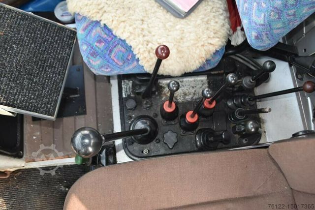 Tegljač MERCEDES-BENZ Unimog 424 / Multicar / Xylon