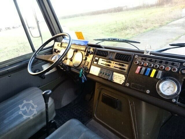 Feuerwehrfahrzeug UNIMOG U1300L Feuerwehr Gerätewagen