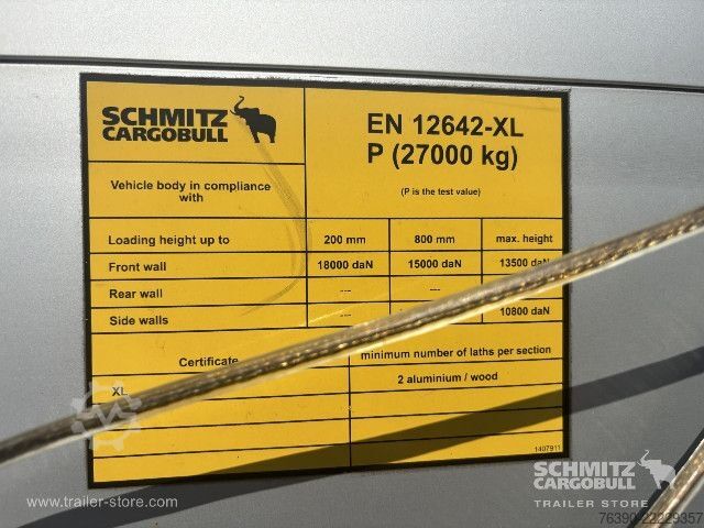 Öppen semitrailer med kapell Schmitz Cargobull Semitrailer Curtainsider Standard