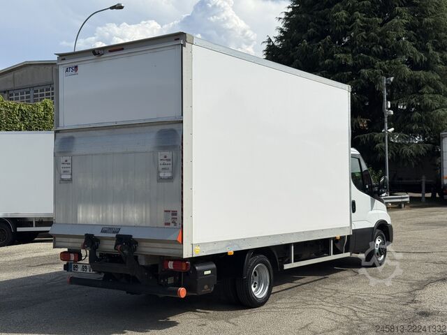 Furgoneta caja Iveco daily 35-160