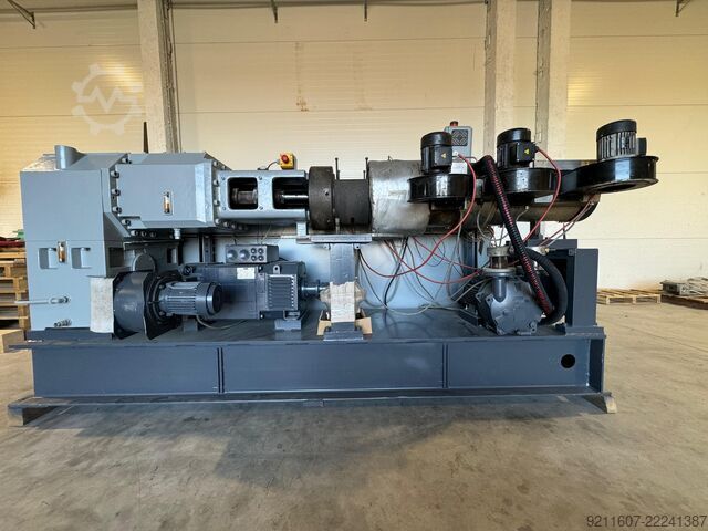 Extruder cu două șuruburi battenfeld-cincinnati Titan 68R-APC