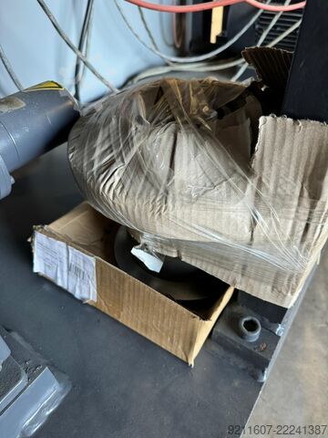 Extruder cu două șuruburi battenfeld-cincinnati Titan 68R-APC