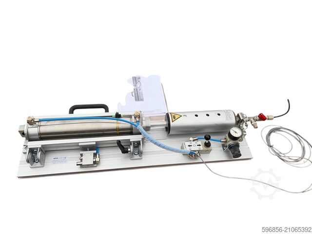 Apparaat voor het legen van SEMCO 600 ml cartridges / containers – as Urządzenie do opróżniania kartuszy / pojemników SEMCO 600 ml – axiss Urządzenie do opróżniania kartuszy / pojemników SEMCO 600 ml – axiss