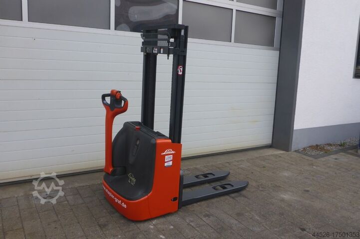 Hoogheffende truck Linde L12