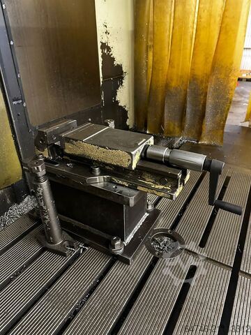 Bäddfräs KIHEUNG KNC-RT 1000 with rotary tabel + atc