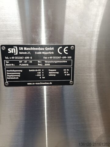 Stroj na tvarování, plnění a uzavírání sáčků LEEPACK RP-6T-40-WD