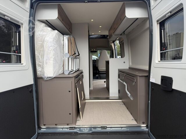Camper van BÜRSTNER B66 C 600 Schlafdach / Automatik