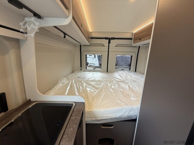 Camper van BÜRSTNER B66 C 600 Schlafdach / Automatik