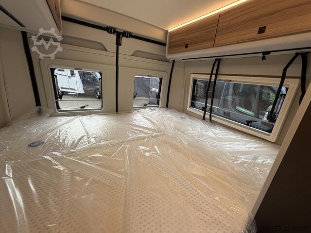Camper van BÜRSTNER B66 C 600 Schlafdach / Automatik