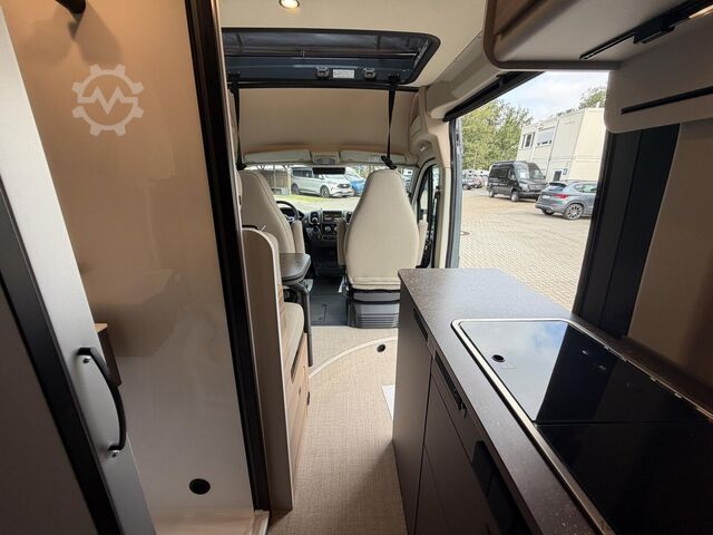 Camper van BÜRSTNER B66 C 600 Schlafdach / Automatik