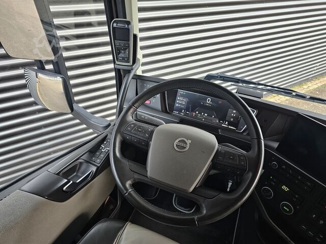 Standaard-SZM Volvo FH 460 / 4X2 / I-PARK-COOL / RADIO-REMOTE
