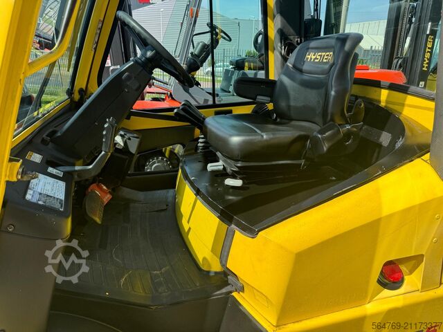 Carretilla elevadora de 4 ruedas Hyster H 5.5 XM // Full cabin // Only 6089 hour