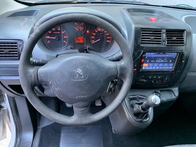 Fourgon surélevé Peugeot Expert Van L2 / Passo Lungo