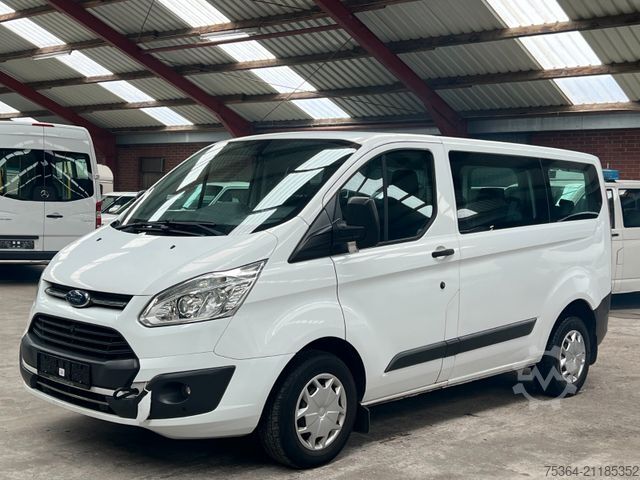 Minibus FORD Transit Custom 2.0 TdCi L1H1 9Sitze Motor Defect