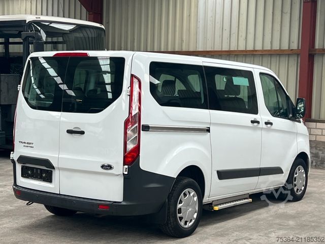 Minibus FORD Transit Custom 2.0 TdCi L1H1 9Sitze Motor Defect