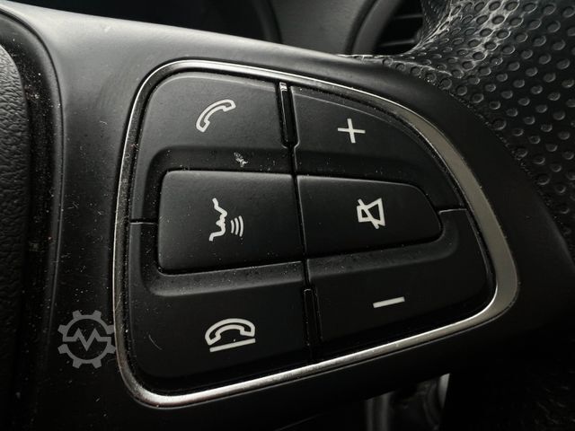 Minibus MERCEDES-BENZ Vito 111 Cdi BlueTEC 9 Sitze Klima Navi Tempomat