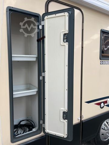 Integrovaný obytný vůz TABBERT FFB 680 Classic Fiat 2.5 Diesel Solar Hubbett Tv