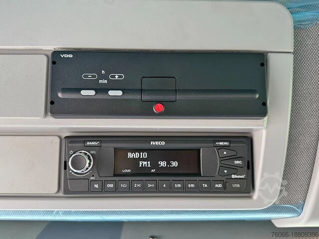 Chassis met cabine Iveco EuroCargo 180 E28-4185 Chassis Cabin (32 units)