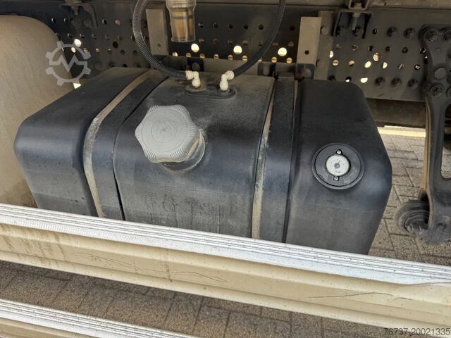 Gekoeld/bevroren transport Mercedes-Benz Antos 1827 **BLUETEC 6-FRENCH TRUCK-8,70L BOX**