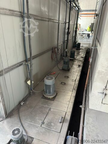 Camera di pretrattamento LTH e trasportatore LTH SURFACE TREATMENT SYSTEMS 
