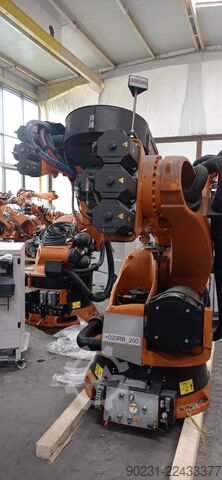 Endüstriyel robot KUKA KRC2 ED05 KR 240 L180-2 2000 /2006 MODEL