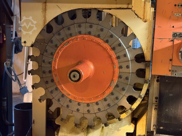 Horizontal-Bearbeitungszentrum HÜLLER HILLE NBH 70