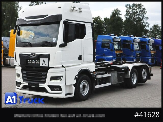 Abrollkipper MAN TGX 26,500 LL, HIAB Intarder Navi Sound, Funk