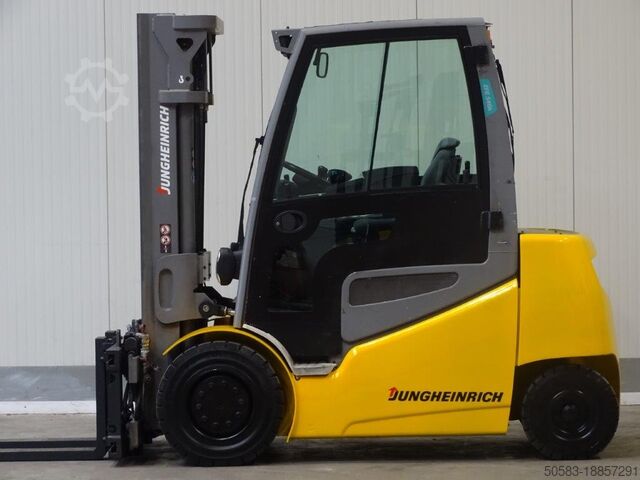 Elektrische vorkheftruck met 4 wielen Jungheinrich EFG540k - TRIPLEX