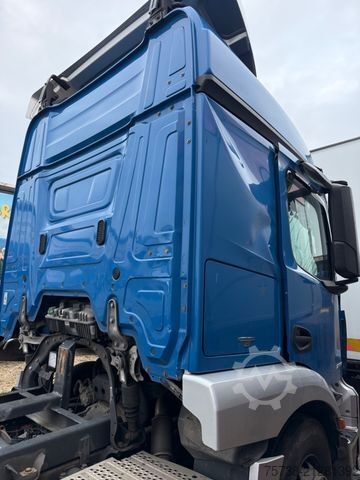 Swap body truck MERCEDES-BENZ Actros 1833 BDF/StreamSpace/Klima/LBW/UNFALL