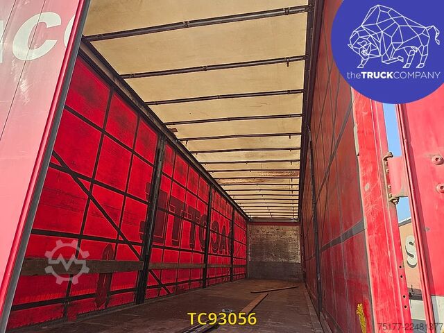 Sliding tarpaulins Schmitz Cargobull 