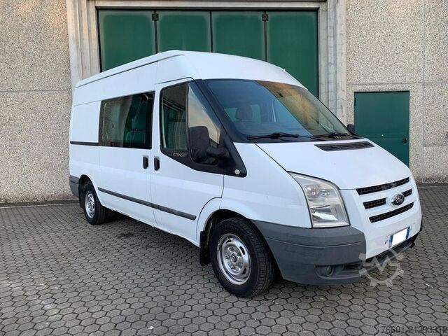 Magas tetős furgon Ford Transit  autocarro 6 Posti  -