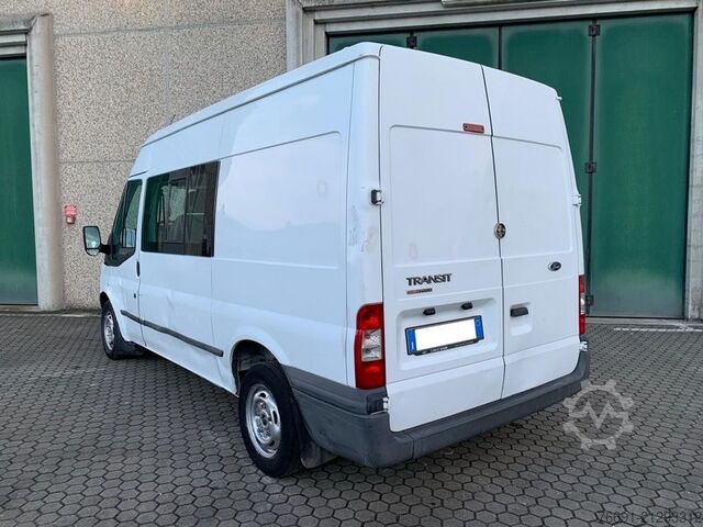 Magas tetős furgon Ford Transit  autocarro 6 Posti  -