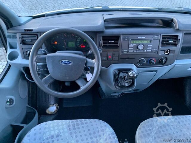 Magas tetős furgon Ford Transit  autocarro 6 Posti  -