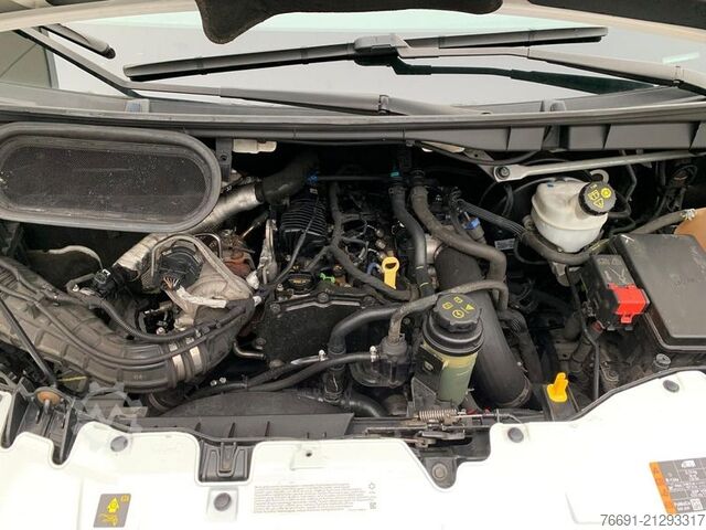 Sonderausbau-Transporter Ford Transit 350 Furgone in Lega