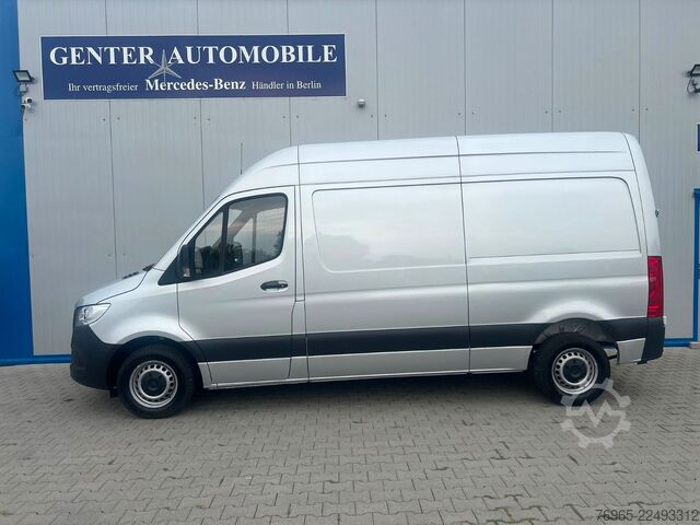 Magas tetős furgon MERCEDES-BENZ Sprinter 215 9G-TR HOCH+LANG KLIMA 3-SITZ KAMERA