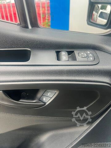 Magas tetős furgon MERCEDES-BENZ Sprinter 215 9G-TR HOCH+LANG KLIMA 3-SITZ KAMERA