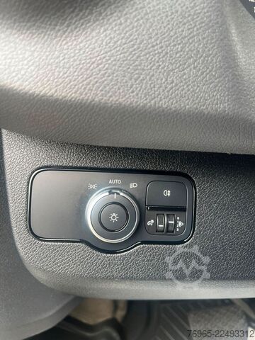 Magas tetős furgon MERCEDES-BENZ Sprinter 215 9G-TR HOCH+LANG KLIMA 3-SITZ KAMERA