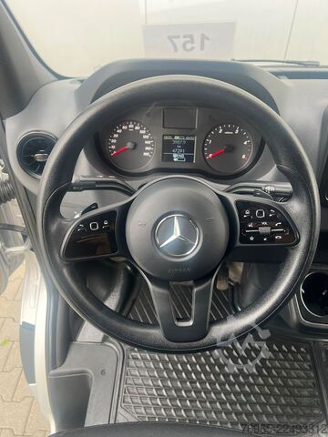 Magas tetős furgon MERCEDES-BENZ Sprinter 215 9G-TR HOCH+LANG KLIMA 3-SITZ KAMERA