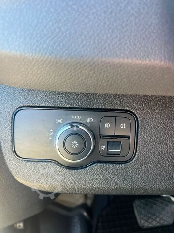 Dobozos furgon MERCEDES-BENZ Sprinter 314 AUTOMATIK NAVI DISTRONIC KAMERA LED