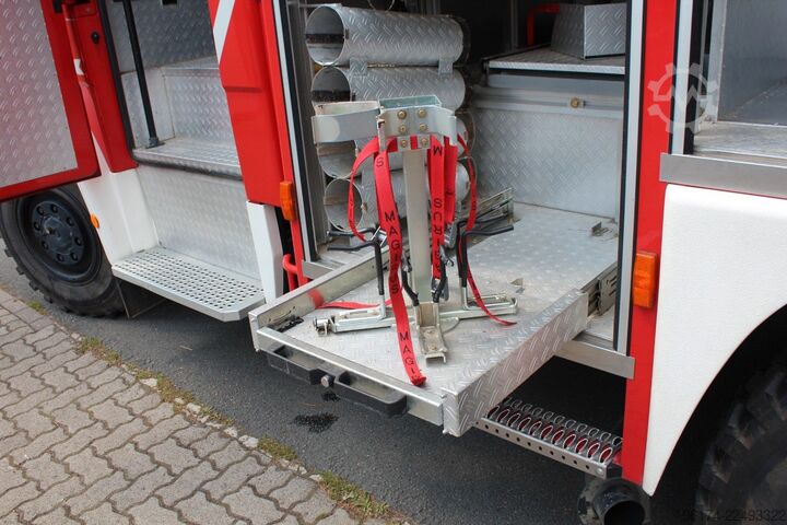 Speciallastbil IVECO 95 E 18 4x4 Single Bereift  Feuerwehr LF 8/6
