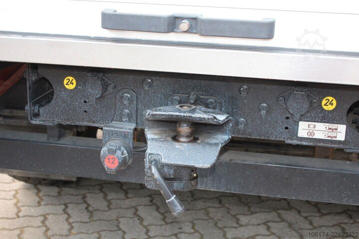 Speciallastbil IVECO 95 E 18 4x4 Single Bereift  Feuerwehr LF 8/6