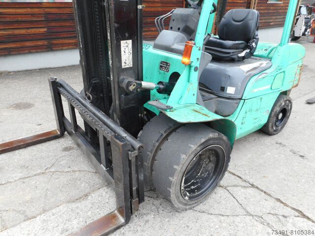 Stivuitor frontal stivuitor stivuitor stivuitor diesel stivuitor diesel Mitsubishi FD35N mit Zwillingsreifen