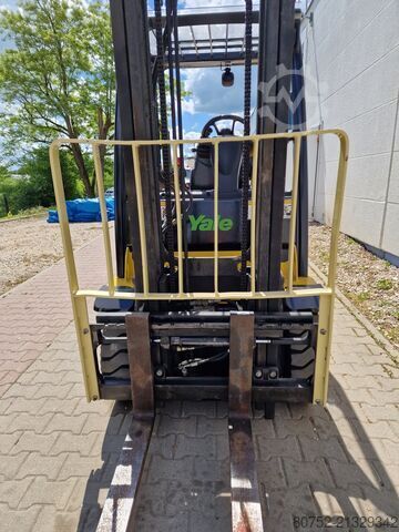Chariot élévateur Yale GDP25VX Diesel Stapler