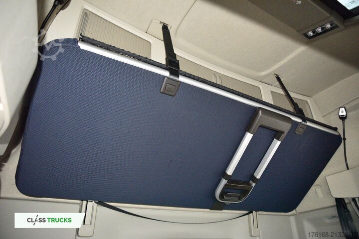 Standard tractor unit VOLVO FH 460 Globetrotter XL i-Save