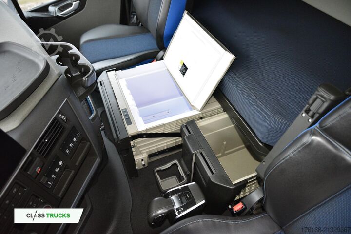 Standard tractor unit VOLVO FH 460 Globetrotter XL i-Save