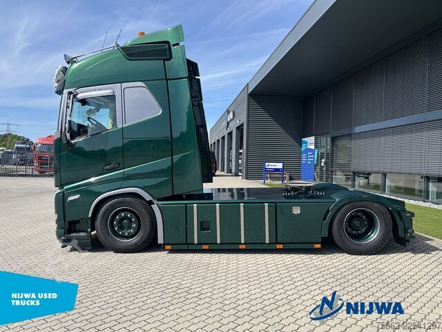Standard-SZM Volvo FH 500 TC 4x2 Showtruck + I-Park