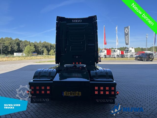 Standard-SZM Volvo FH 500 TC 4x2 Showtruck + I-Park
