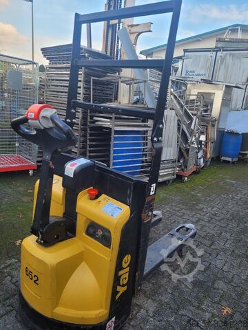 Hoogbouwmagazijn ELEKTRO DEICHSEL/HUBWAGEN 2500 t 