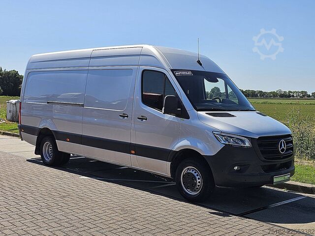 Bestelauto MERCEDES-BENZ SPRINTER 519 L3H2 Dubbellucht LED